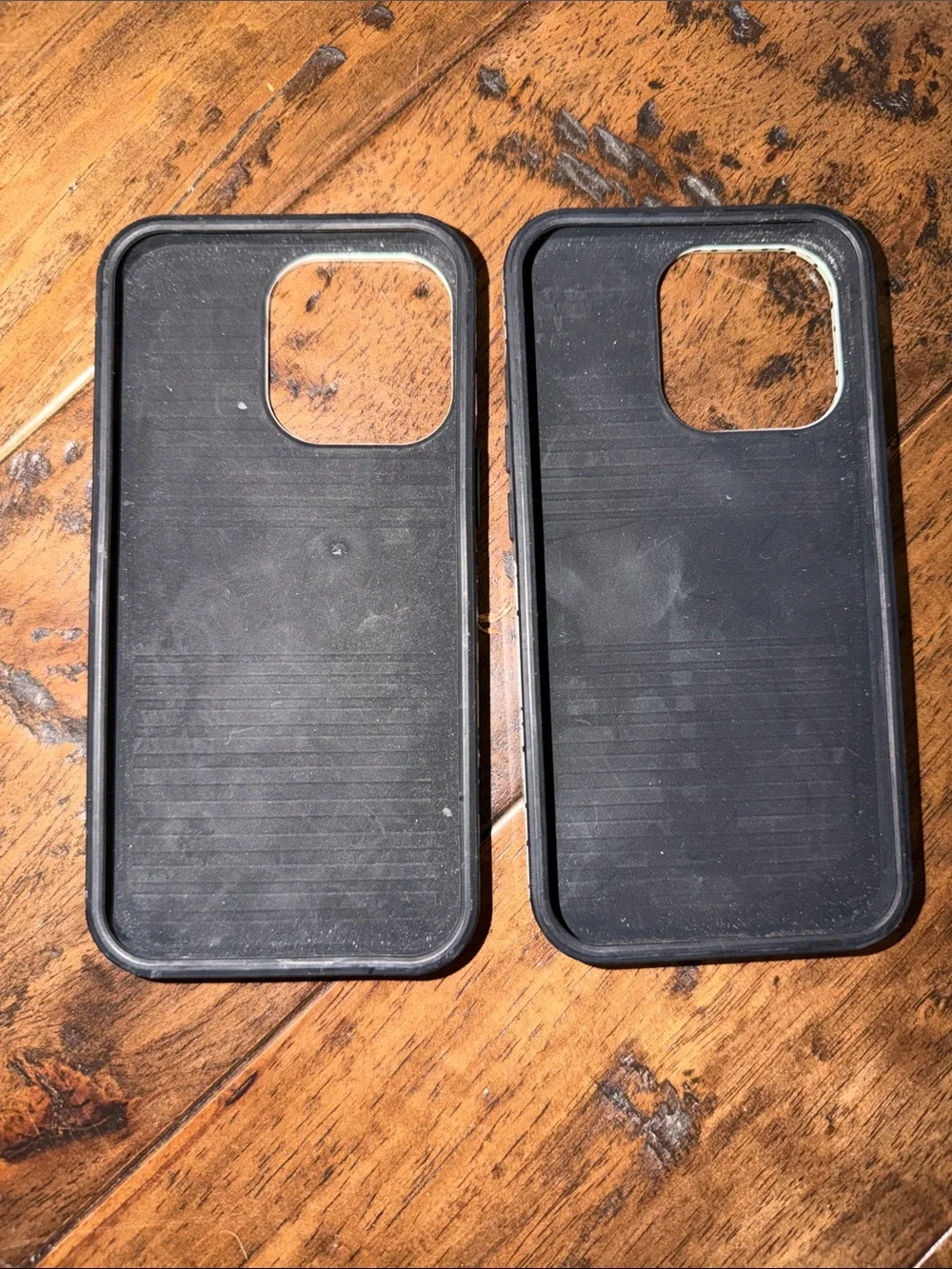 Burga iPhone 13 Pro cases